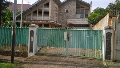 Kesempatan Langka, rumah Prestisius di Surabaya Kota, Surabaya, LB 300m²