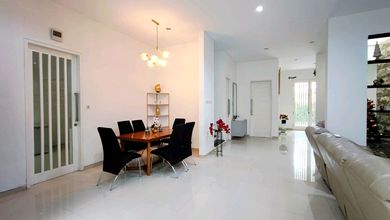 Jual Cepat Rumah Mewah area Citraland, Surabaya, Luas 210 m2