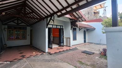 Rumah Premium area Rungkut, Surabaya, LT 160 m2