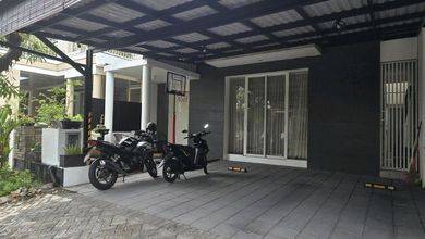 Jual Rumah Bagus Luas 204 m2 di Wiyung, Surabaya
