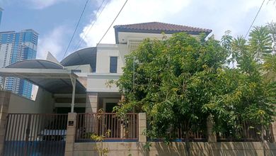 Jual Rumah Cantik LT 360 m2 di Surabaya Kota, Surabaya