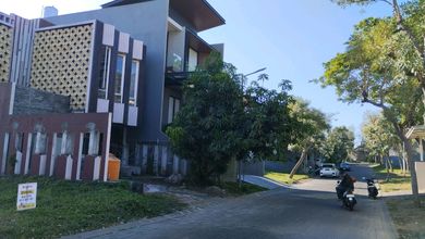 Jual Segera Rumah Elit area Citraland, Surabaya, LT 168 m2