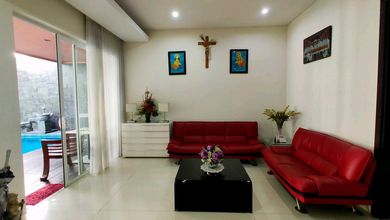 Rumah Modern Luas 900 Jual di Surabaya Kota, Surabaya