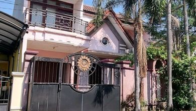 Jual Rumah Cantik Luas 150 m2 area Waru, Sidoarjo