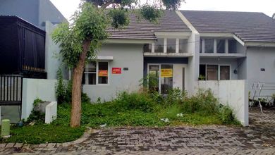 Jual Rumah Bagus Luas 111 m2 di Menganti, Gresik