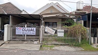 Jual Rumah 100 area Rungkut, Surabaya
