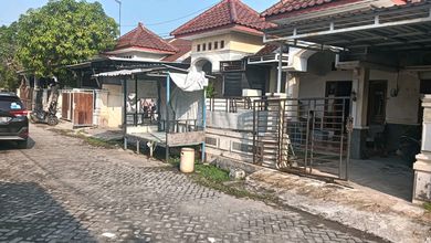 Jual Cepat Rumah Elit di Menganti, Gresik, LT 105 m2