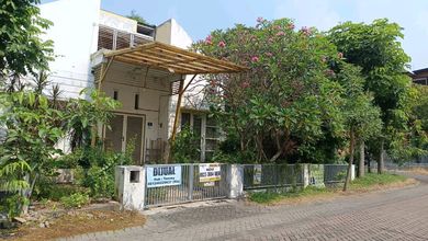 Rumah Modern Luas 228 Jual area Surabaya Kota, Surabaya