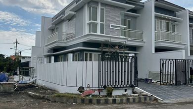 Rumah Area Premium Jemursari, Surabaya - Harga Menarik 2,7 Miliar