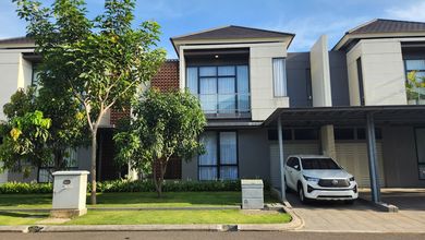 Jual Rumah Siap Huni area Summarecon Bandung, Bandung, Luas 230 m2