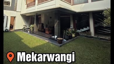 Rumah Premium di Bojongloa Kidul, Bandung, Luas 510 m2