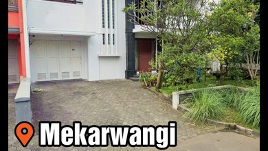 Dijual rumah Eksklusif di Bojongloa Kidul, Bandung - LT 426m²