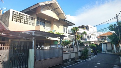 Jual Segera Rumah Elit area Kota Bambu Selatan, Jakarta Barat, Luas 183 m2