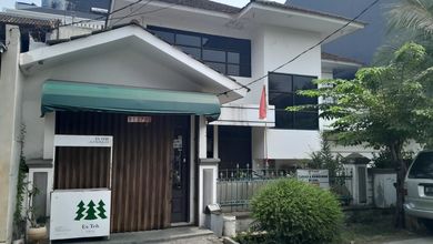 Jual Segera Rumah Mewah di Green garden, Jakarta Barat, Luas 288 m2