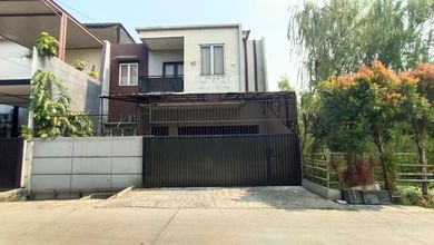 Jual Rumah Cantik Luas 250 m2 area Joglo, Jakarta Barat