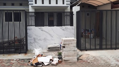 Jual Rumah Nyaman di Mulyosari, Surabaya - LT 135m²