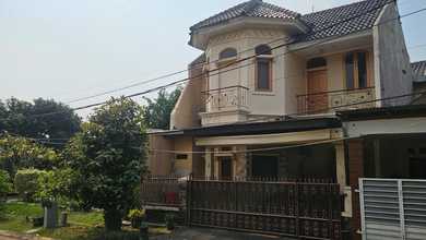 Jual Rumah Mewah Luas 140 m2 Area Graha Raya, Tangerang Selatan