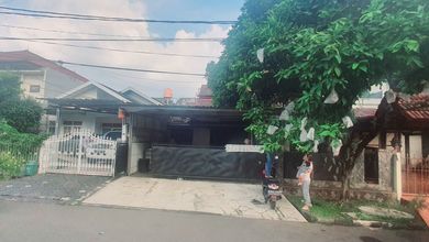 Jual Rumah Siap Tinggal di Bintaro, Tangerang Selatan, Luas 240 m2