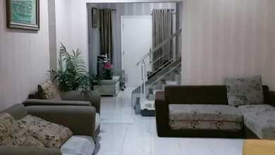 Rumah Modern Luas 75 Jual di Serpong Villa Melati Mas, Tangerang Selatan