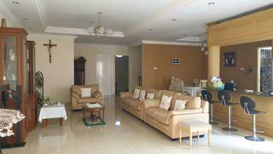 Jual Rumah Bagus Luas 300 m2 area Gading Serpong, Tangerang