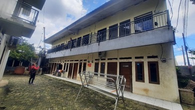 Rumah Eksklusif Luas 200 m2, area Beji, Depok