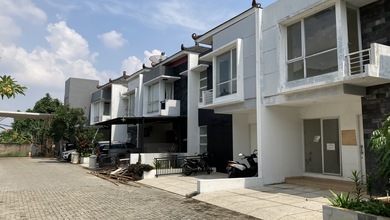 Jual Segera Rumah Mewah area Harjamukti, Depok, Luas 111 m2