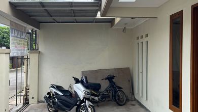 Jual Rumah Siap Tinggal di Holis Cigondewah, Bandung, Luas 153 m2