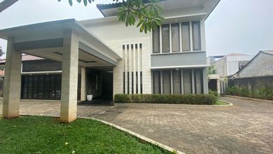 Jual Rumah Cantik LT 1290 m2 area Pasar Minggu, Jakarta Selatan