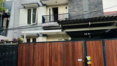 Jual Segera Rumah Elit area Kembangan, Jakarta Barat, Luas 250 m2