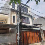Rumah Minimalis di Grogol Petamburan, Jakarta Barat, Luas 153 m2