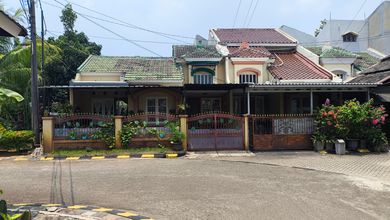 Jual Cepat Rumah Mewah area Cipondoh, Tangerang, Luas 134 m2