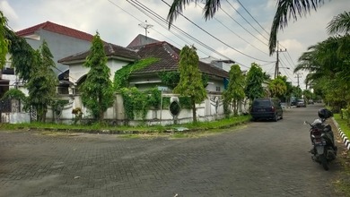 Jual Rumah Eksklusif LT 220 m2 Kawasan Wiyung, Surabaya