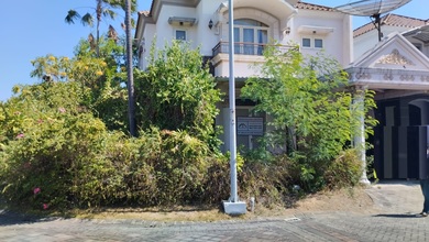 Kesempatan Rumah di Wiyung, Surabaya, LB 350m², Harga 2,15 Miliar