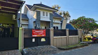 Rumah Dijual di Sidoarjo, Sidoarjo, LB 153m², Harga Terbaik!