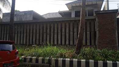 Hunian Mewah di Tegalsari, Surabaya, 2 KT, LT 1945m²