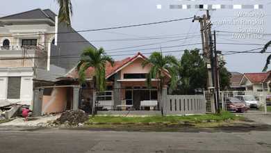Rumah Modern Luas 331 Jual di Rungkut, Surabaya