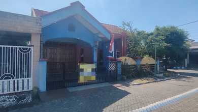 Jual Rumah Eksklusif Luas 278 m2 di Waru, Sidoarjo