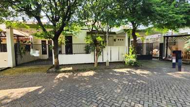 Jual Rumah Cantik LT 251 m2 di Gedangan, Sidoarjo