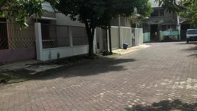 Jual Rumah Eksklusif LT 165 m2 Area Rungkut, Surabaya
