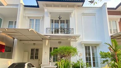 Rumah Modern Luas 166 Jual area Candi Golf, Semarang