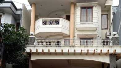 Jual Rumah Bagus LT 400 m2 di Bukit Sari, Semarang