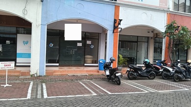 Dijual Ruko Besar  Siap Dipakai Hadap Jalan Besar