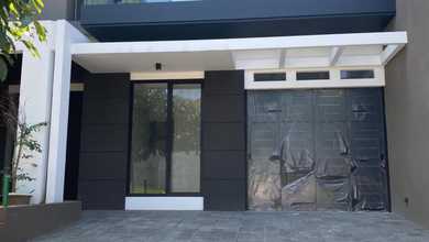 Rumah Area Luxury Citraland, Surabaya - Harga Menarik 4,2 Miliar