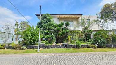 Rumah Area Premium Citraland, Surabaya - Harga Menarik 7,3 Miliar