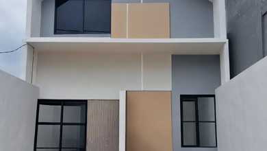 Rumah Elit Luas 100 m2, di Rungkut, Surabaya