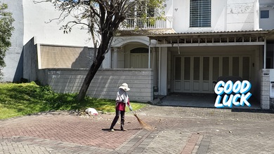 Penawaran Langka, rumah Mewah di Wiyung, Surabaya, LB 423m²