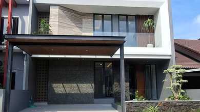 Rumah Mewah LT 210 m2, area Citraland, Surabaya
