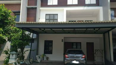 Rumah Premium LT 180 Jual area Kota Wisata, Jakarta Timur