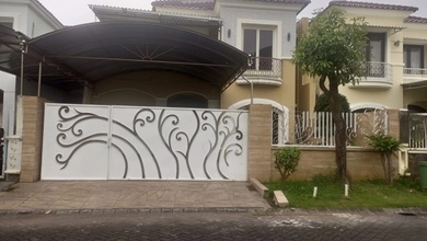 Jual Rumah Cantik Luas 200 m2 area Lakarsantri, Surabaya