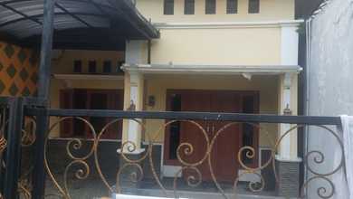 Jual Rumah Bagus Luas 166 m2 di Menganti, Gresik